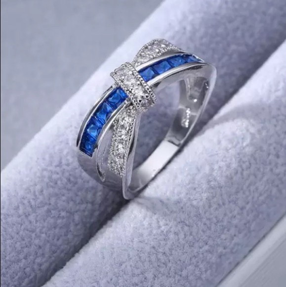 Blue sterling silver Ring - Picture 2 of 7